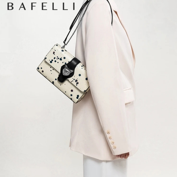 Premuim Genuine Leather Crossbody Bag - Picture 4 of 12